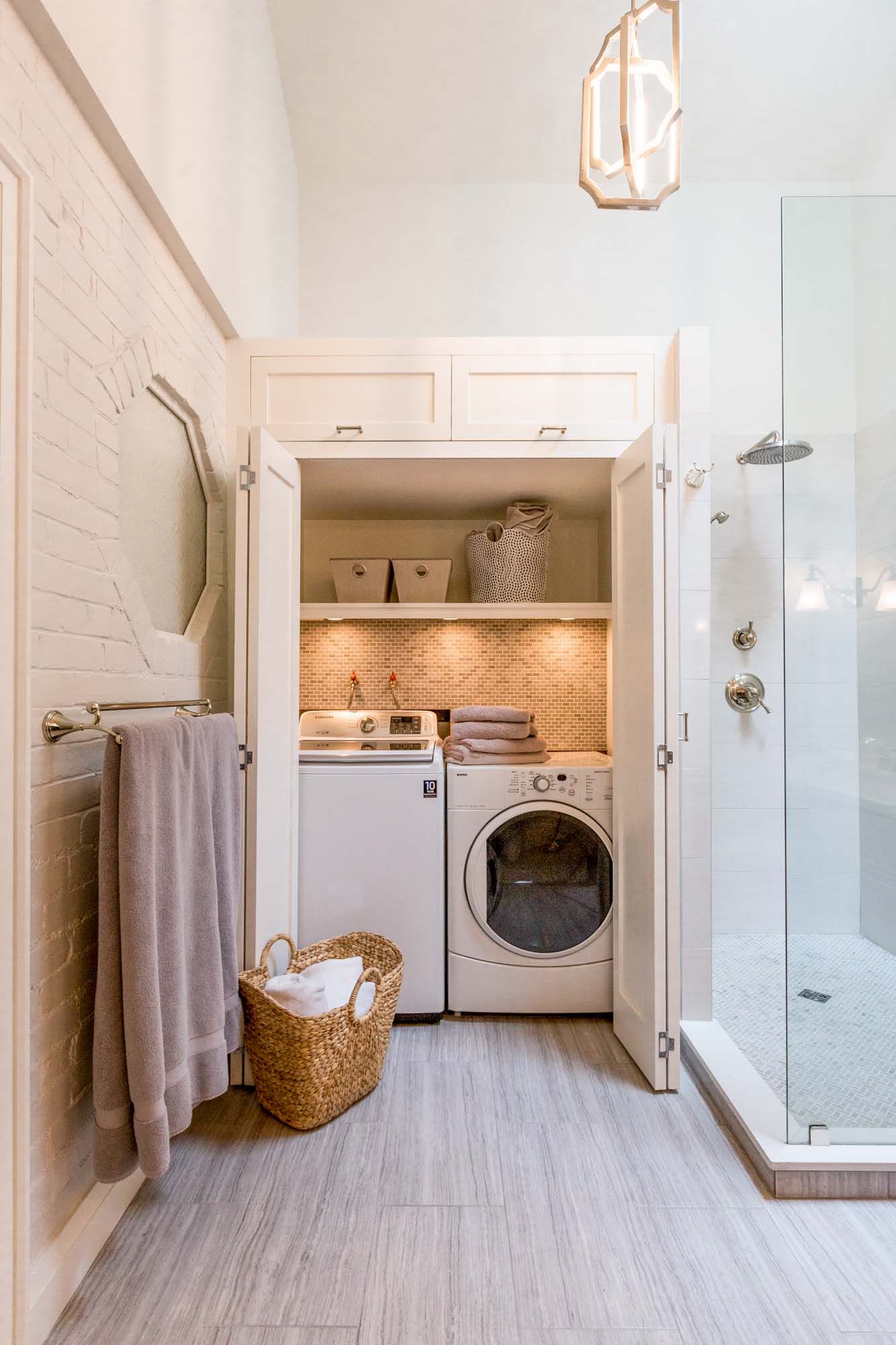 Featured image of post Bathroom Laundry Room Combo