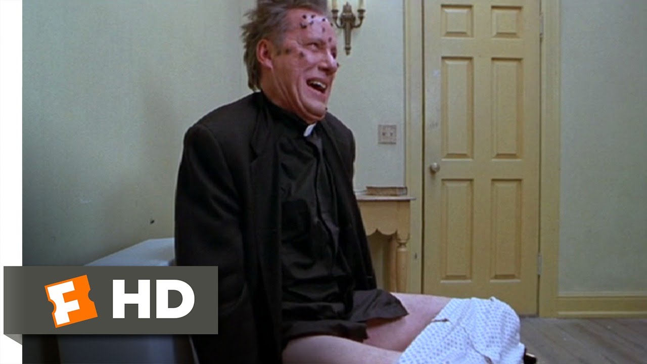 Featured image of post Scary Movie 2 Priest On Toilet